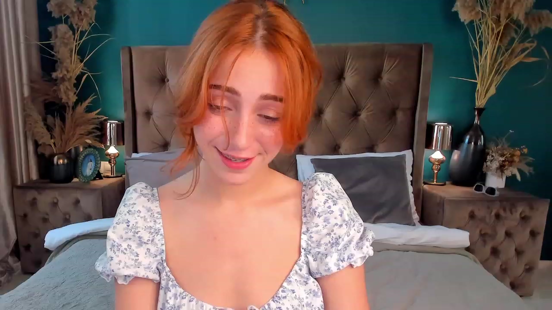 Gallery image thumbnail from ElsaYoung's myfreecams stream on, 07/06/2023, 13:18 image 9 of 20