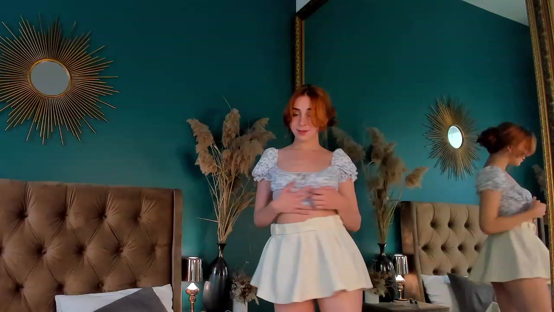 Gallery image thumbnail from ElsaYoung's myfreecams stream on, 07/06/2023, 15:37 image 7 of 20