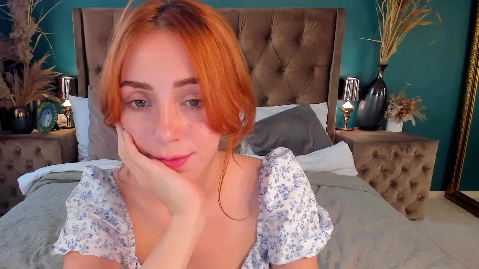 Gallery image thumbnail from ElsaYoung's myfreecams stream on, 07/06/2023, 15:37 image 15 of 20