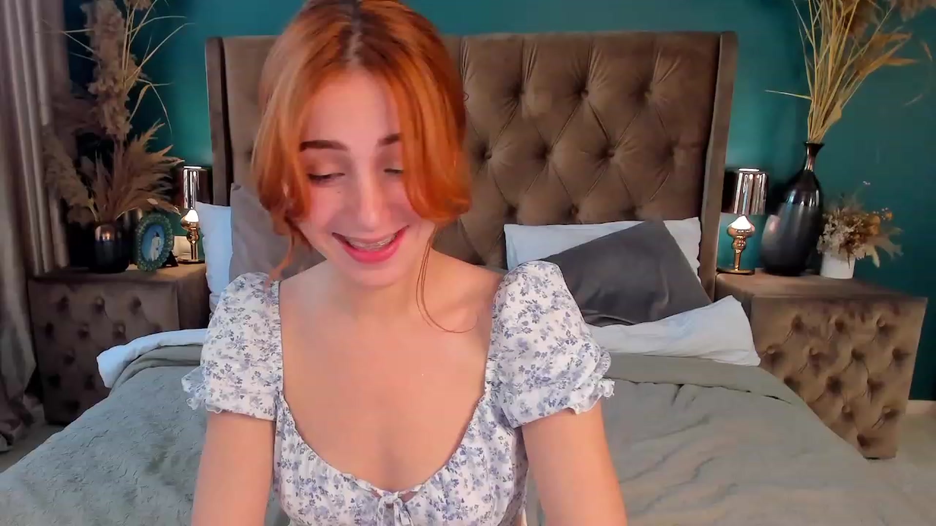 Gallery image thumbnail from ElsaYoung's myfreecams stream on, 07/06/2023, 15:37 image 10 of 20
