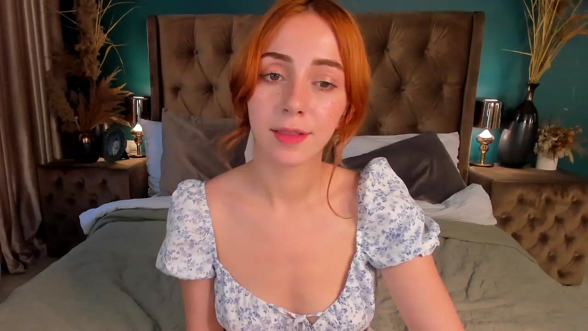 Gallery image thumbnail from ElsaYoung's myfreecams stream on, 07/06/2023, 16:24 image 18 of 20