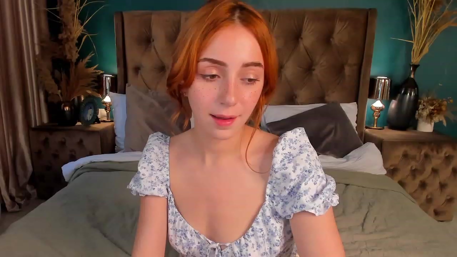 Gallery image thumbnail from ElsaYoung's myfreecams stream on, 07/06/2023, 16:24 image 11 of 20