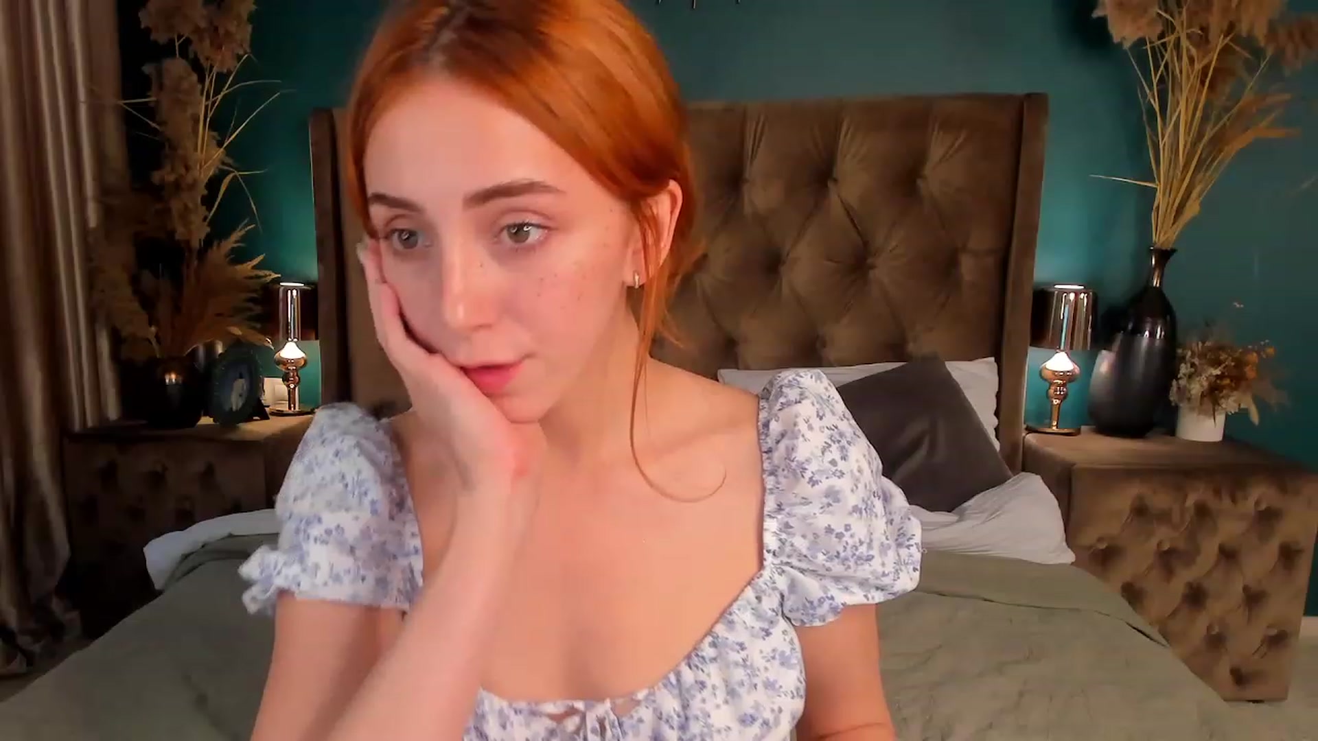 Gallery image thumbnail from ElsaYoung's myfreecams stream on, 07/06/2023, 17:08 image 9 of 20