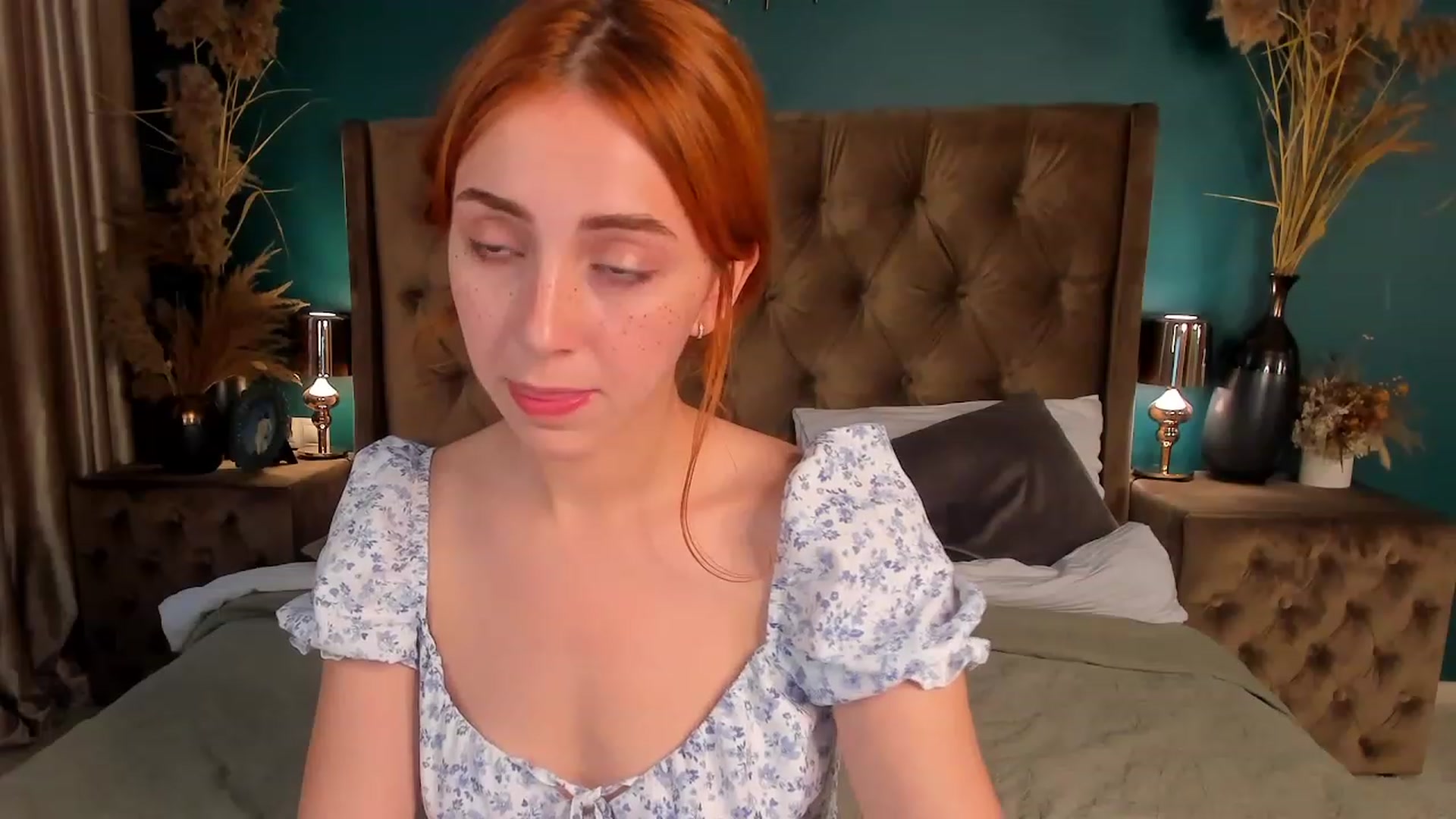 Gallery image thumbnail from ElsaYoung's myfreecams stream on, 07/06/2023, 17:08 image 12 of 20