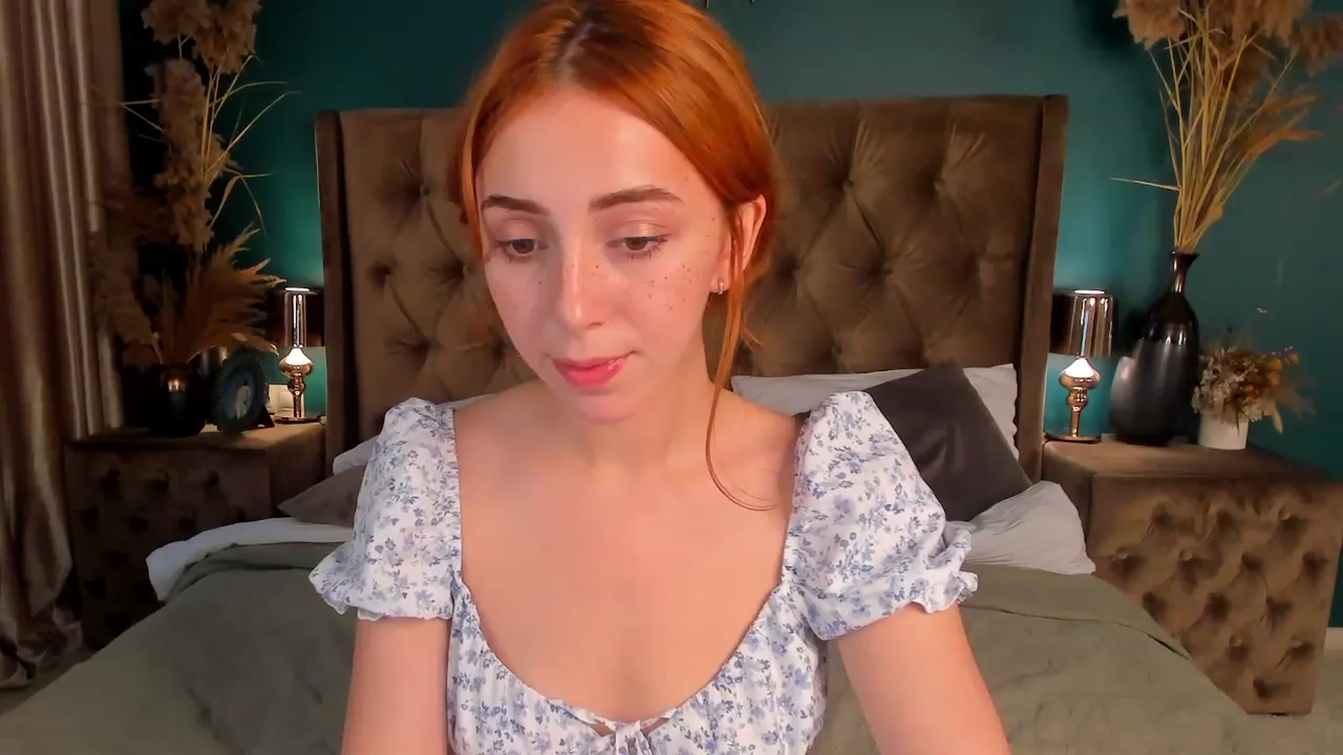 Gallery image thumbnail from ElsaYoung's myfreecams stream on, 07/06/2023, 17:08 image 8 of 20