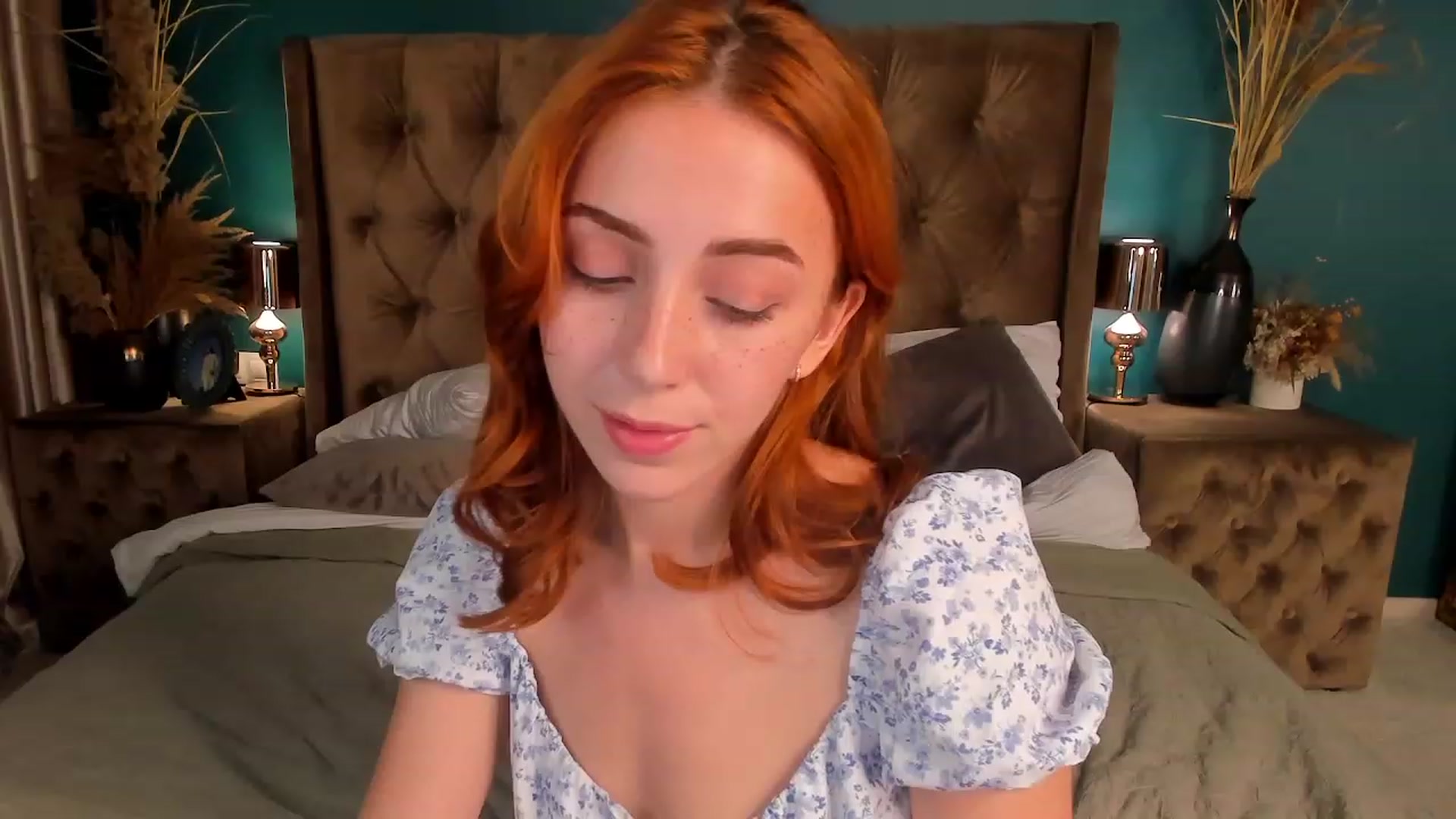 Gallery image thumbnail from ElsaYoung's myfreecams stream on, 07/06/2023, 19:29 image 6 of 20
