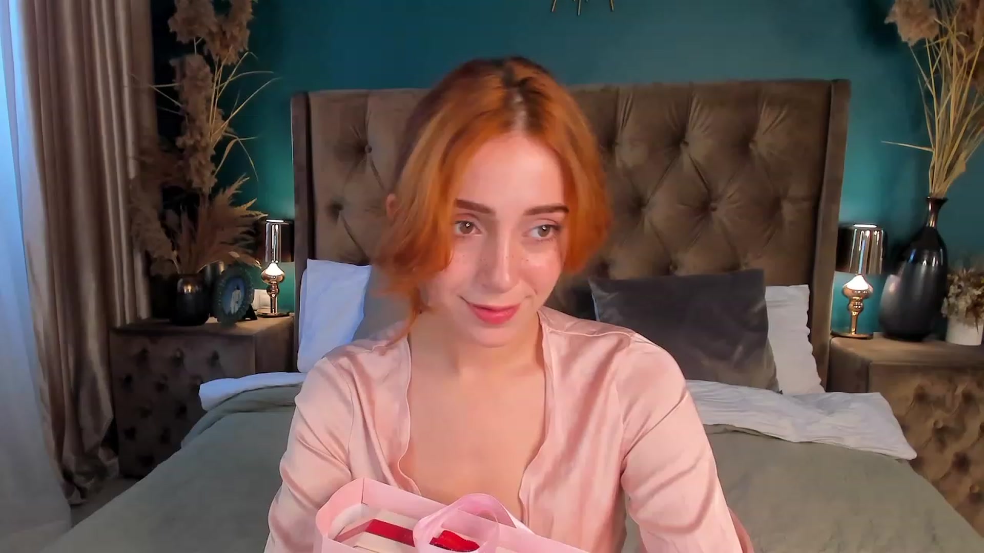 Gallery image thumbnail from ElsaYoung's myfreecams stream on, 07/07/2023, 06:51 image 2 of 20