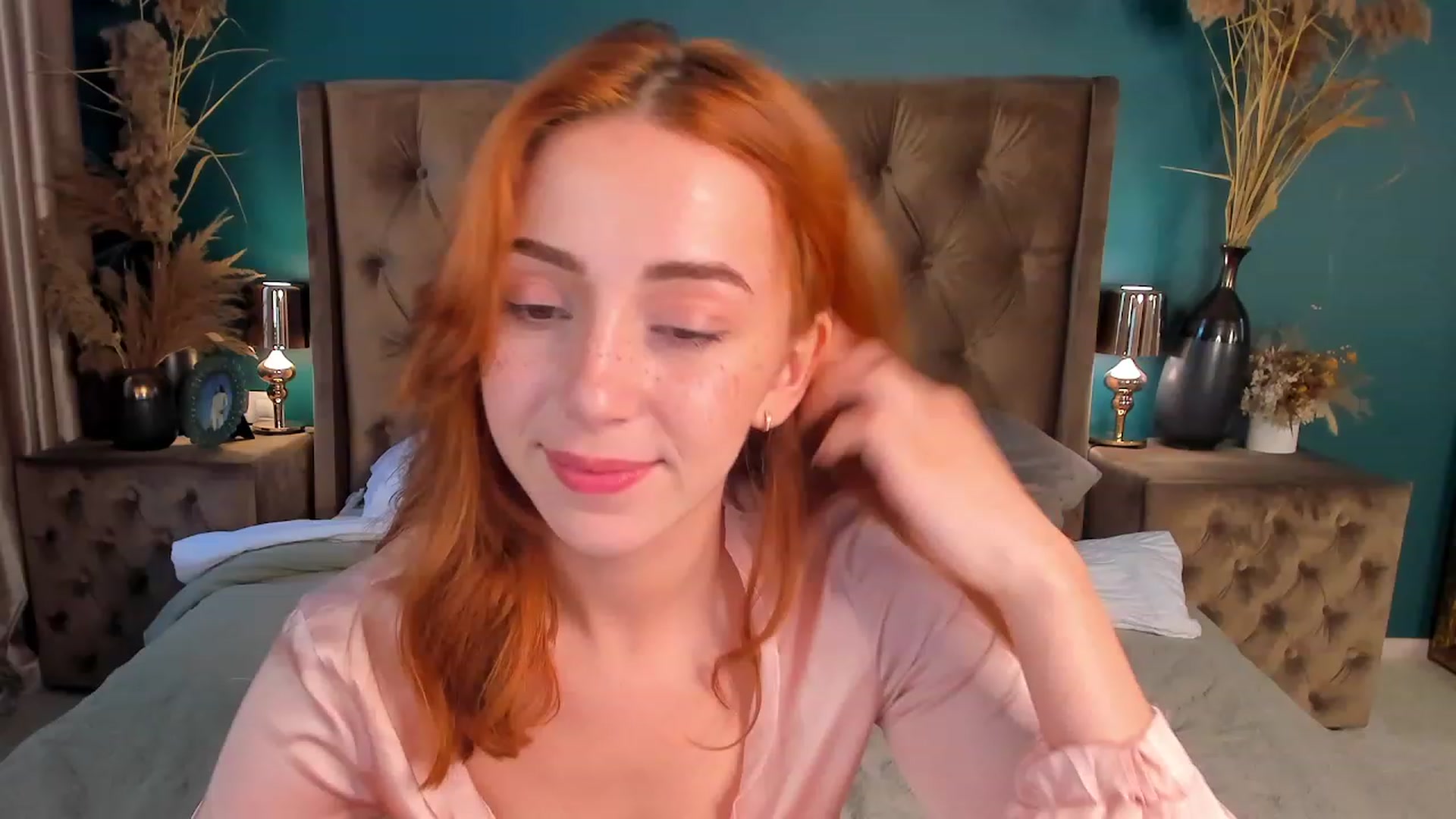 Gallery image thumbnail from ElsaYoung's myfreecams stream on, 07/07/2023, 08:56 image 17 of 20