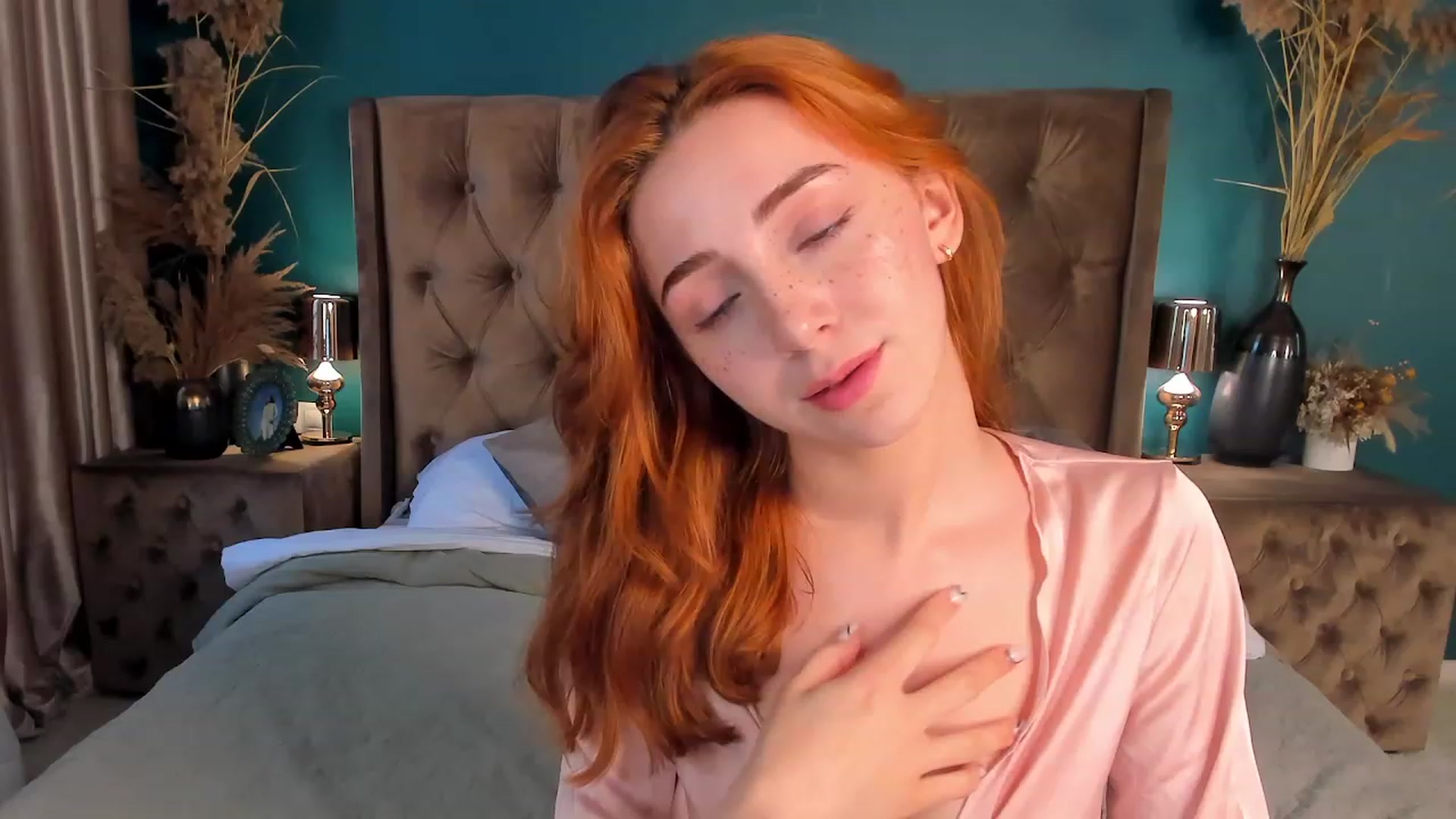 Gallery image thumbnail from ElsaYoung's myfreecams stream on, 07/07/2023, 09:25 image 20 of 20