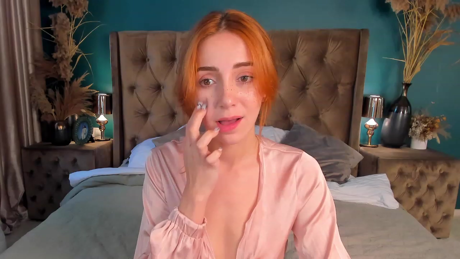 Gallery image thumbnail from ElsaYoung's myfreecams stream on, 07/07/2023, 10:12 image 1 of 20