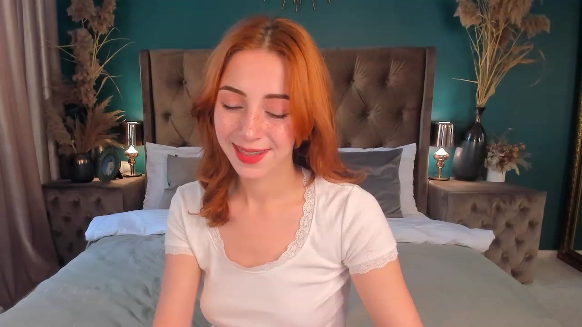 Gallery image thumbnail from ElsaYoung's myfreecams stream on, 07/08/2023, 13:19 image 4 of 20