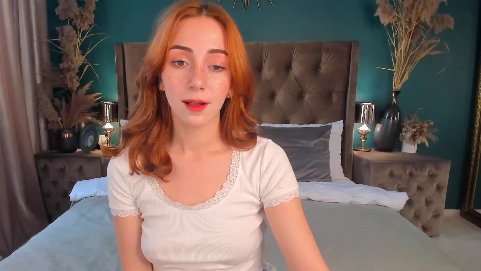 Gallery image thumbnail from ElsaYoung's myfreecams stream on, 07/08/2023, 13:19 image 3 of 20