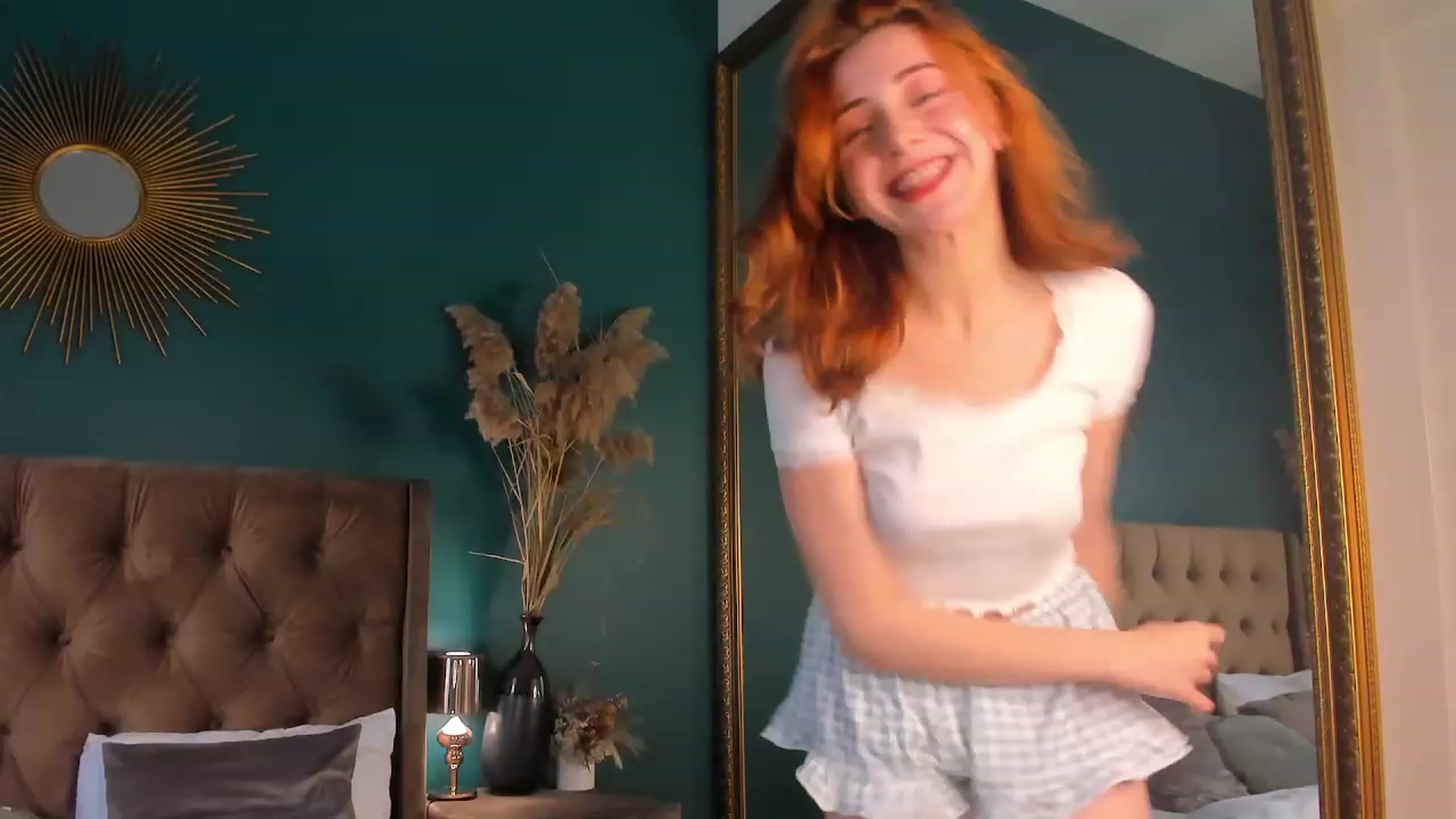 Gallery image thumbnail from ElsaYoung's myfreecams stream on, 07/08/2023, 13:19 image 8 of 20