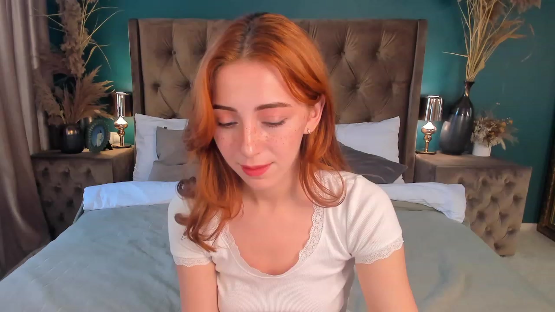 Gallery image thumbnail from ElsaYoung's myfreecams stream on, 07/08/2023, 14:05 image 9 of 20