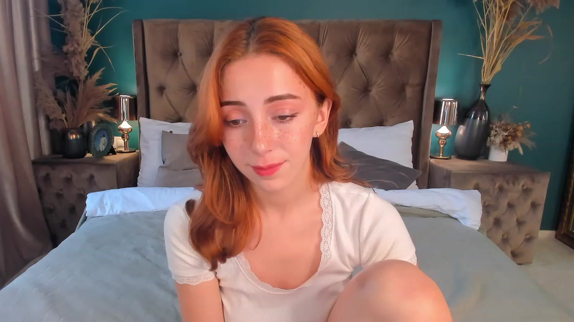 Gallery image thumbnail from ElsaYoung's myfreecams stream on, 07/08/2023, 14:05 image 19 of 20