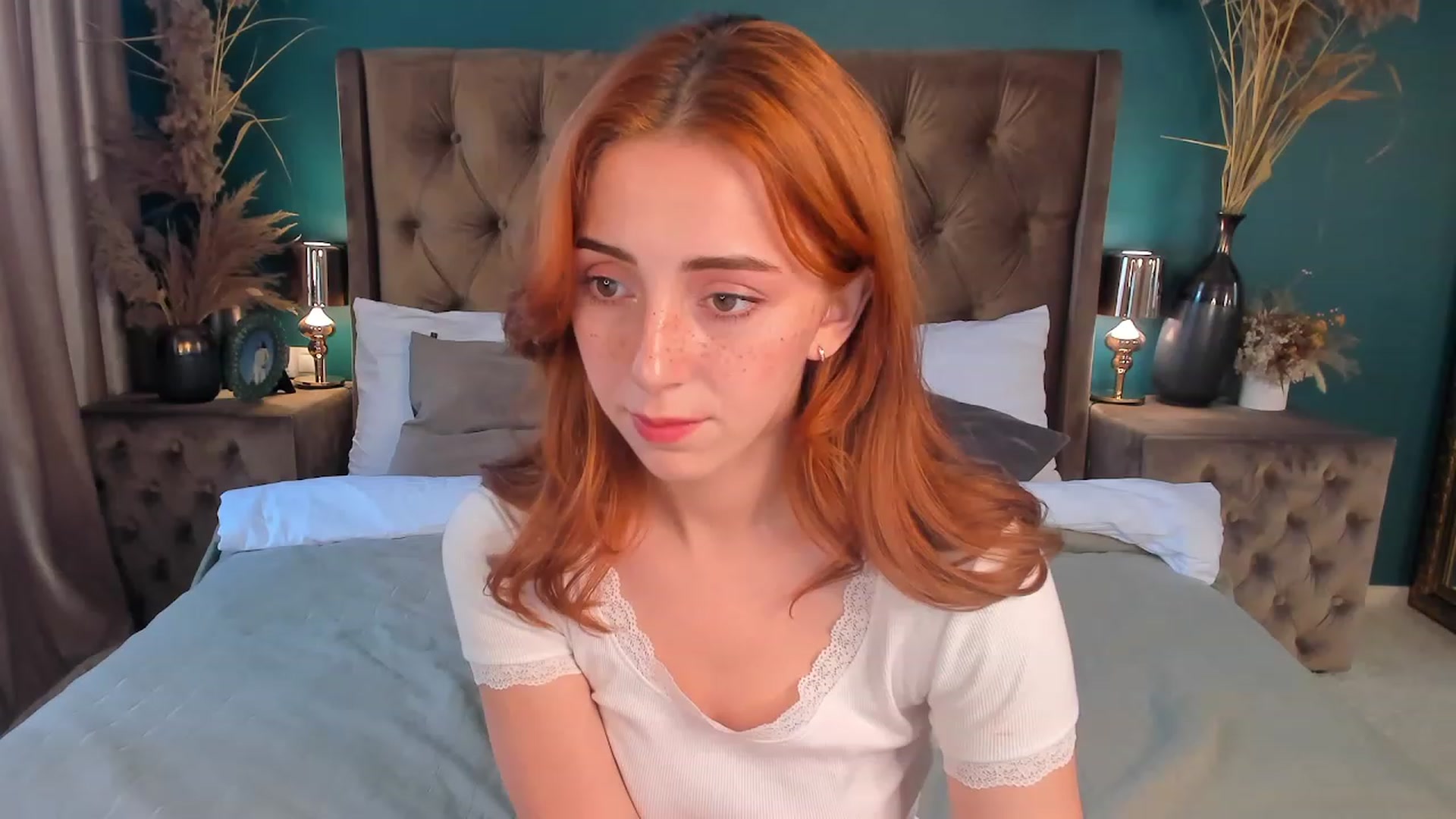 Gallery image thumbnail from ElsaYoung's myfreecams stream on, 07/08/2023, 14:05 image 10 of 20