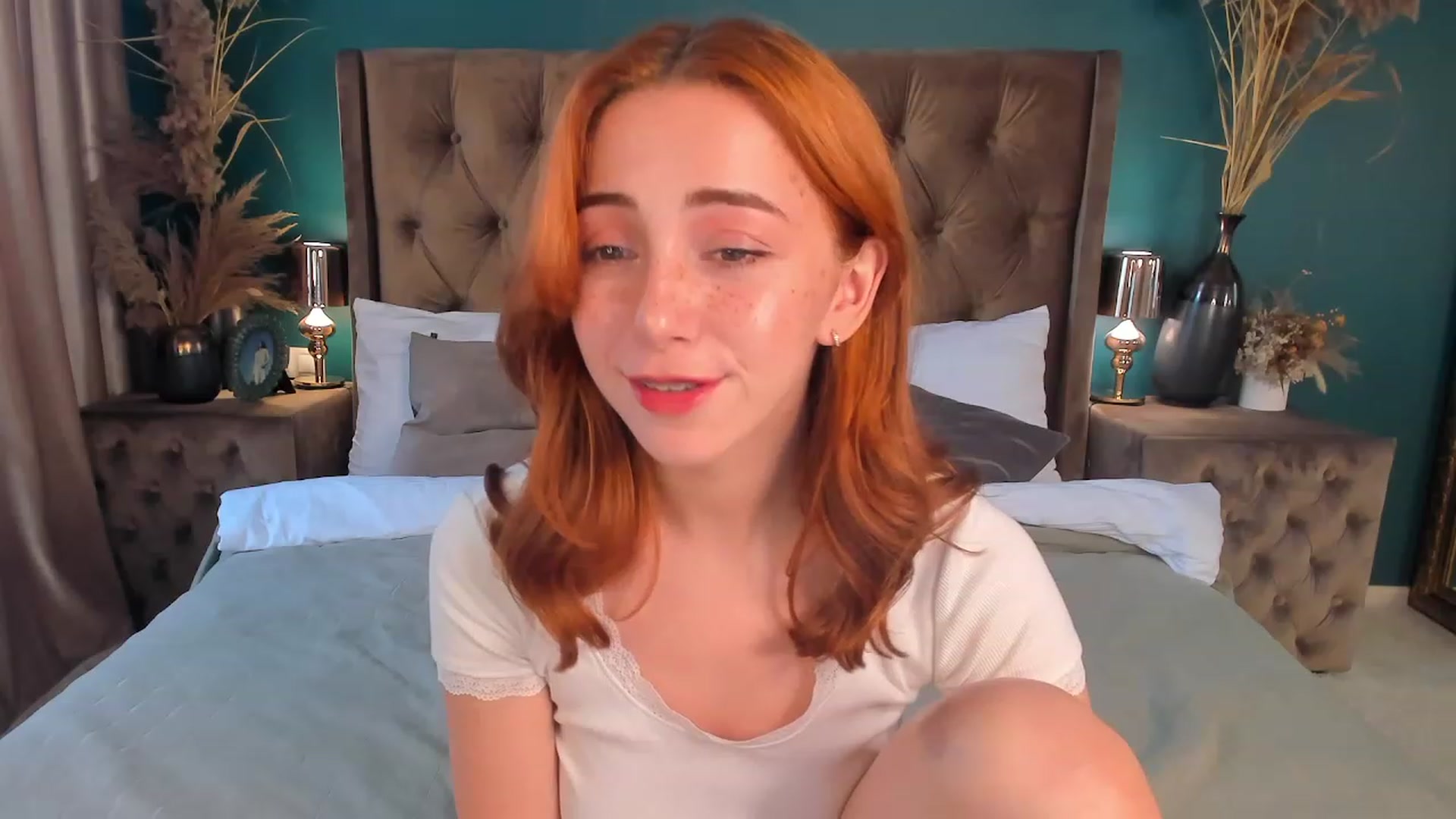 Gallery image thumbnail from ElsaYoung's myfreecams stream on, 07/08/2023, 14:05 image 16 of 20