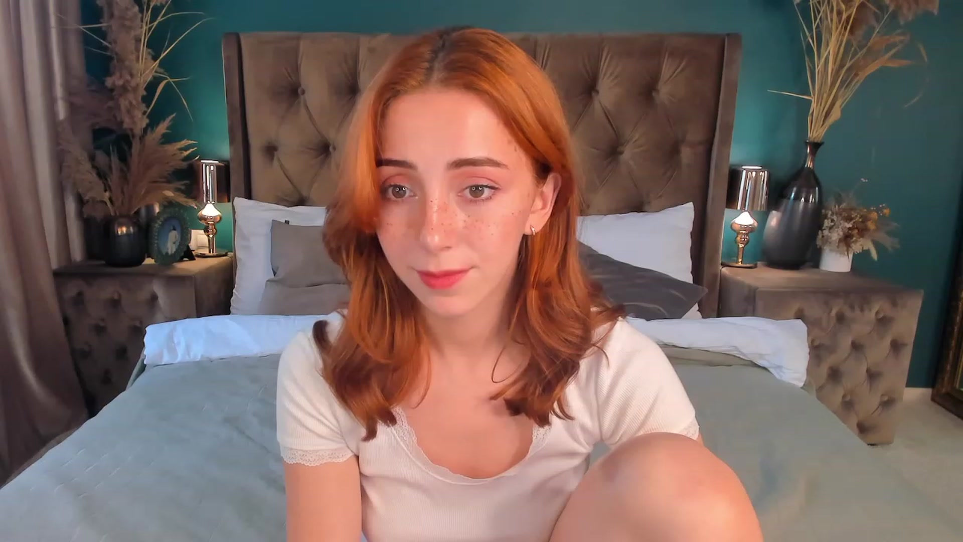 Gallery image thumbnail from ElsaYoung's myfreecams stream on, 07/08/2023, 14:05 image 18 of 20