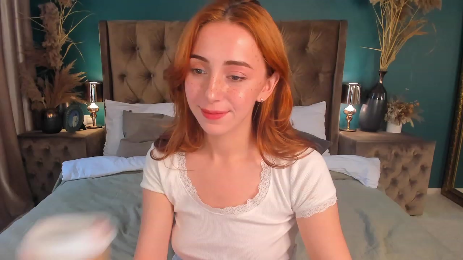 Gallery image thumbnail from ElsaYoung's myfreecams stream on, 07/08/2023, 15:25 image 14 of 20