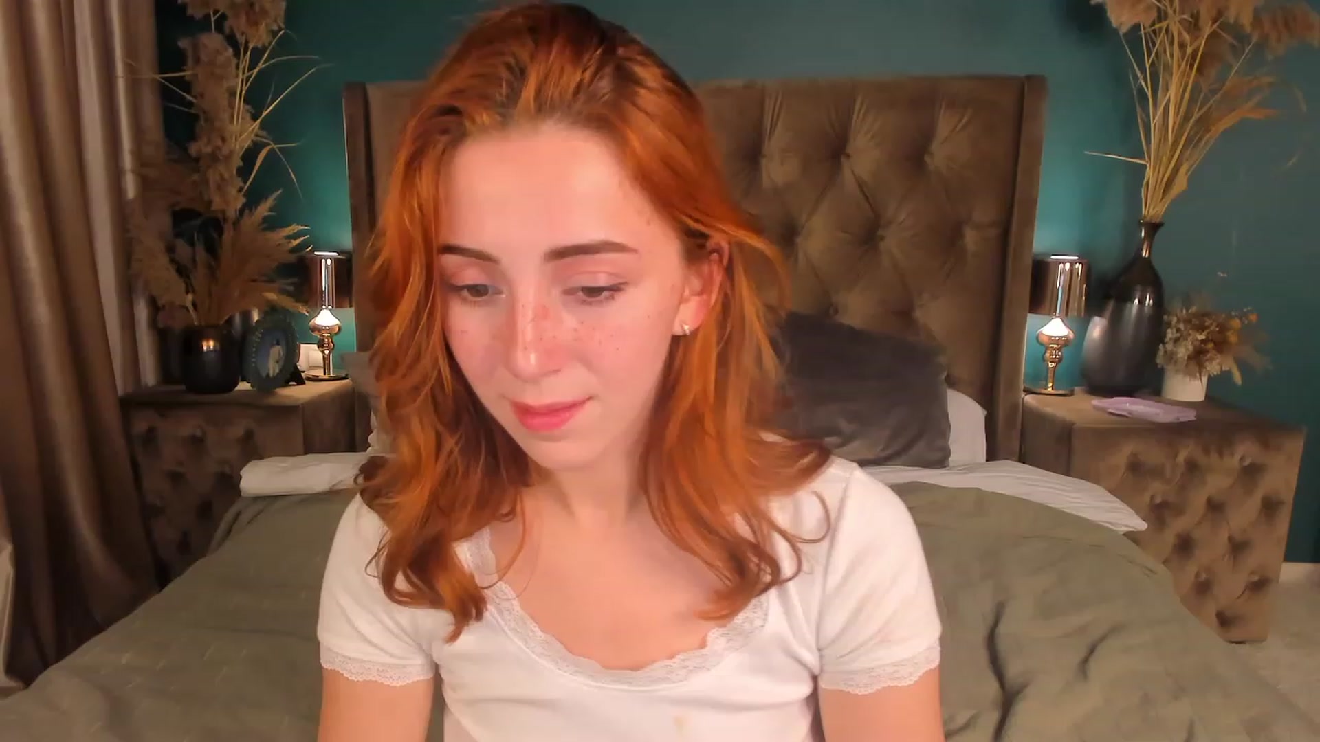 Gallery image thumbnail from ElsaYoung's myfreecams stream on, 07/08/2023, 19:22 image 10 of 20