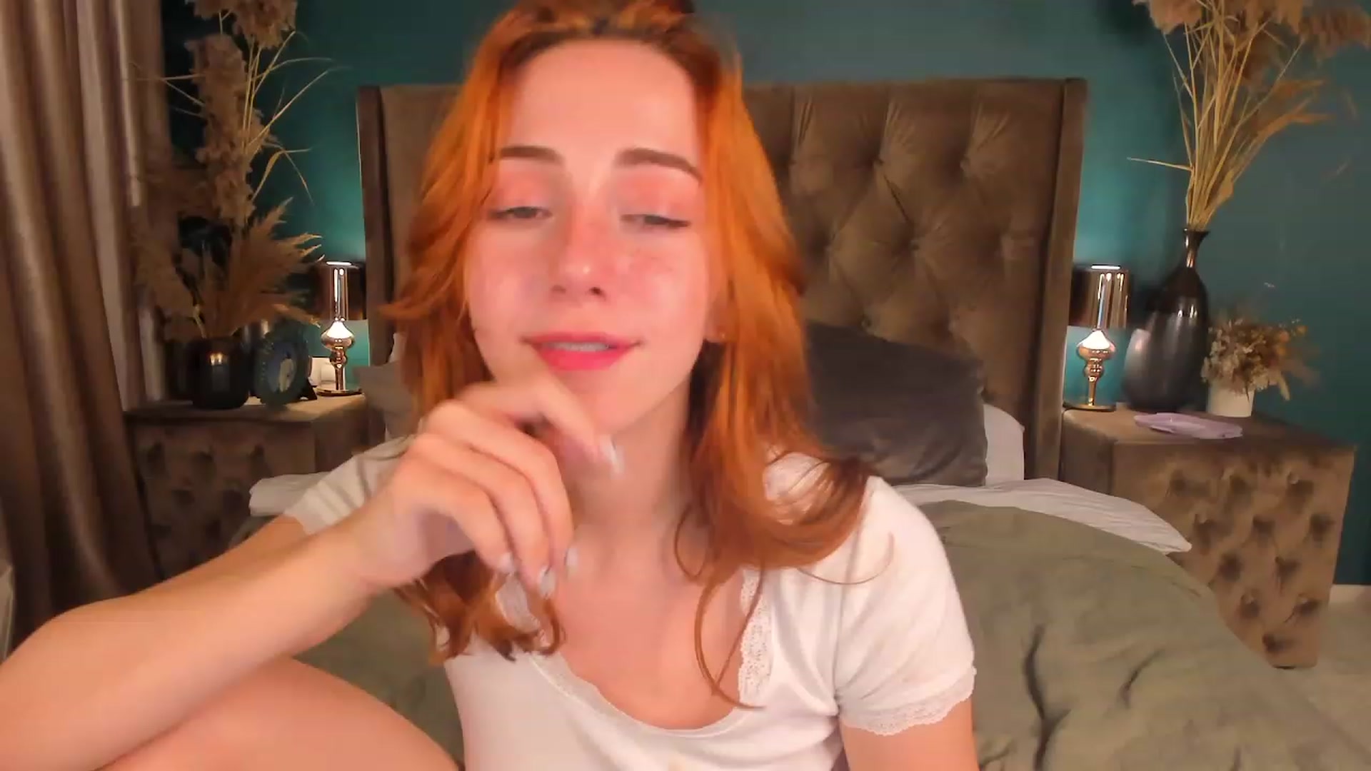 Gallery image thumbnail from ElsaYoung's myfreecams stream on, 07/08/2023, 19:22 image 14 of 20