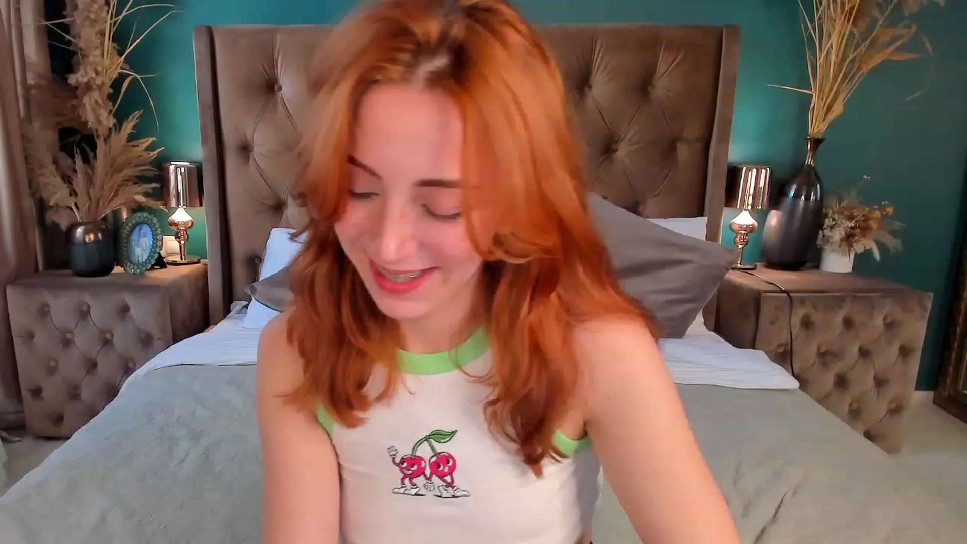 Gallery image thumbnail from ElsaYoung's myfreecams stream on, 07/12/2023, 15:28 image 4 of 20