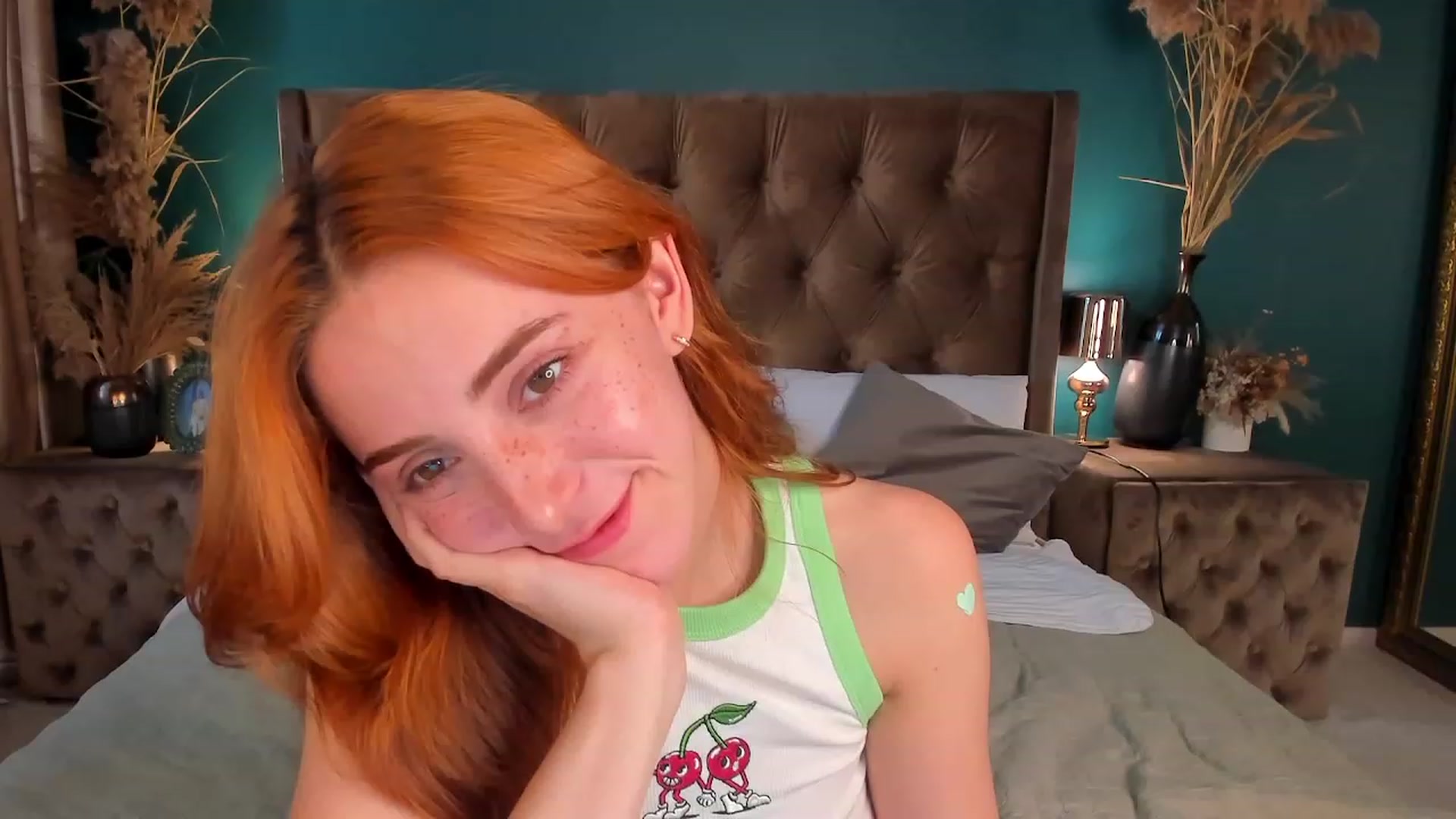 Gallery image thumbnail from ElsaYoung's myfreecams stream on, 07/12/2023, 17:09 image 5 of 20