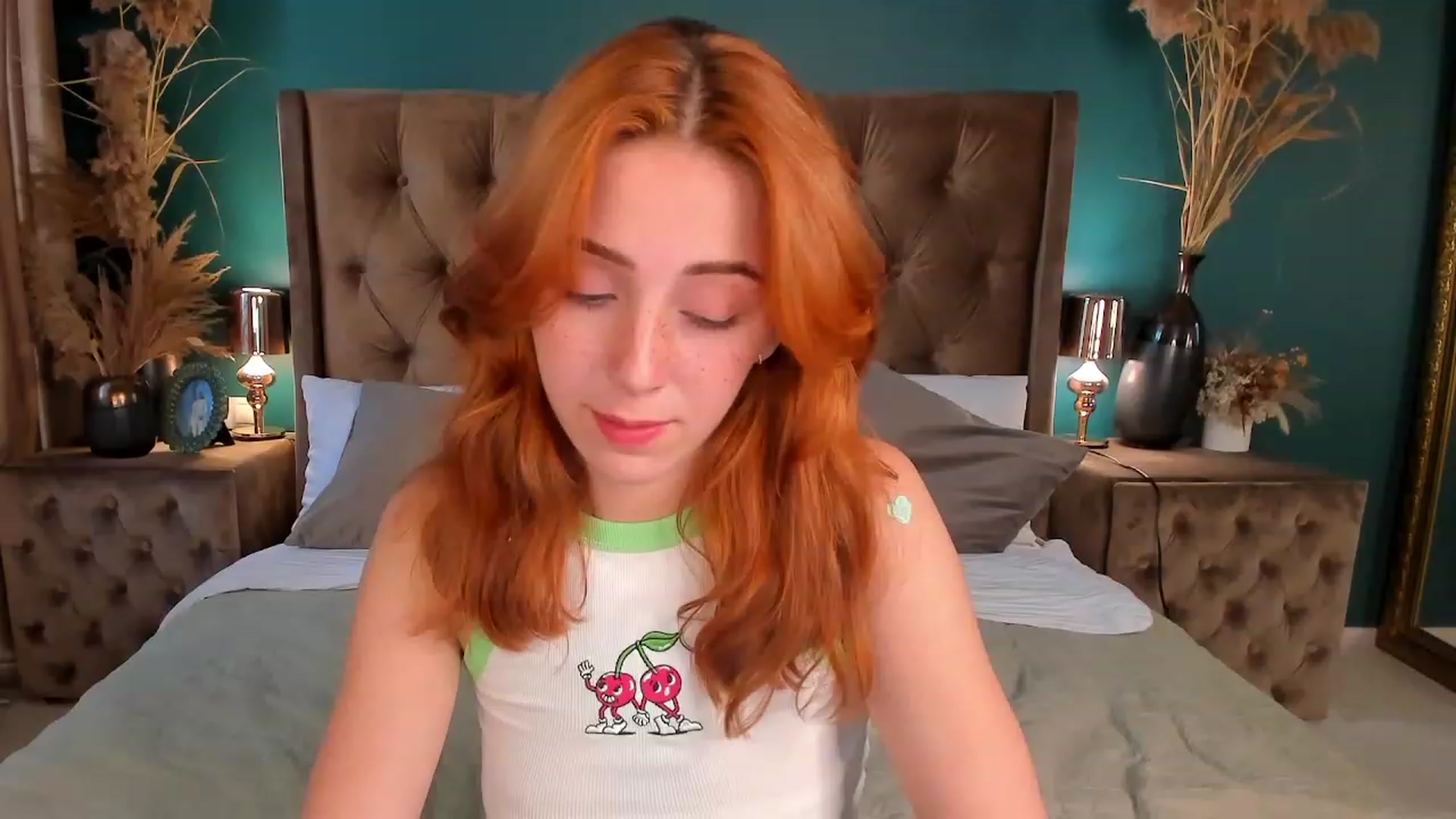 Gallery image thumbnail from ElsaYoung's myfreecams stream on, 07/12/2023, 17:09 image 6 of 20