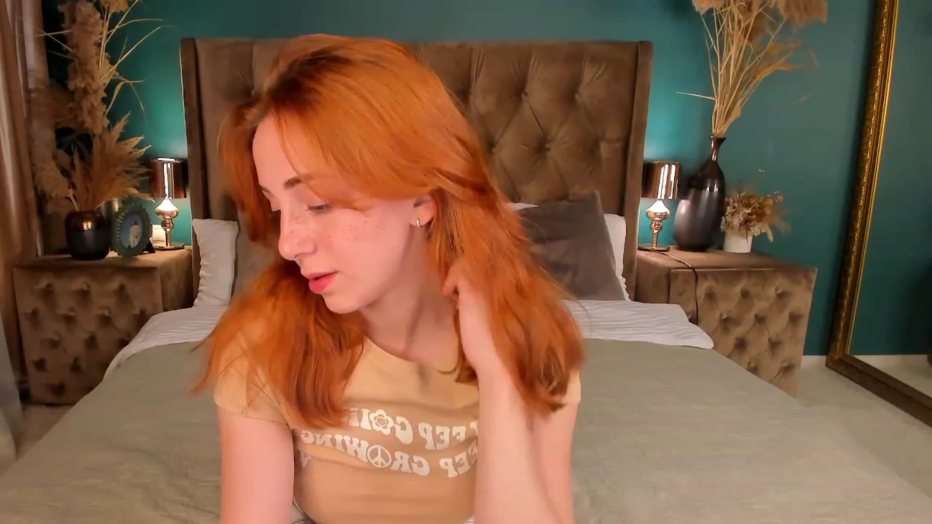Gallery image thumbnail from ElsaYoung's myfreecams stream on, 07/12/2023, 19:32 image 20 of 20