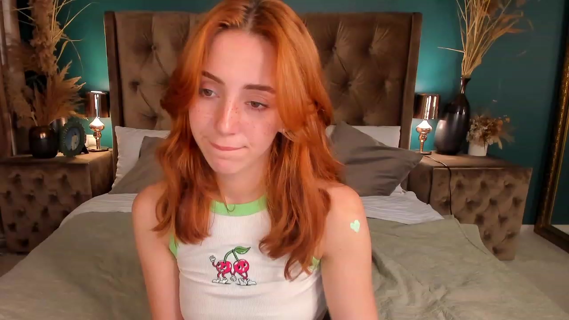Gallery image thumbnail from ElsaYoung's myfreecams stream on, 07/12/2023, 19:32 image 1 of 20