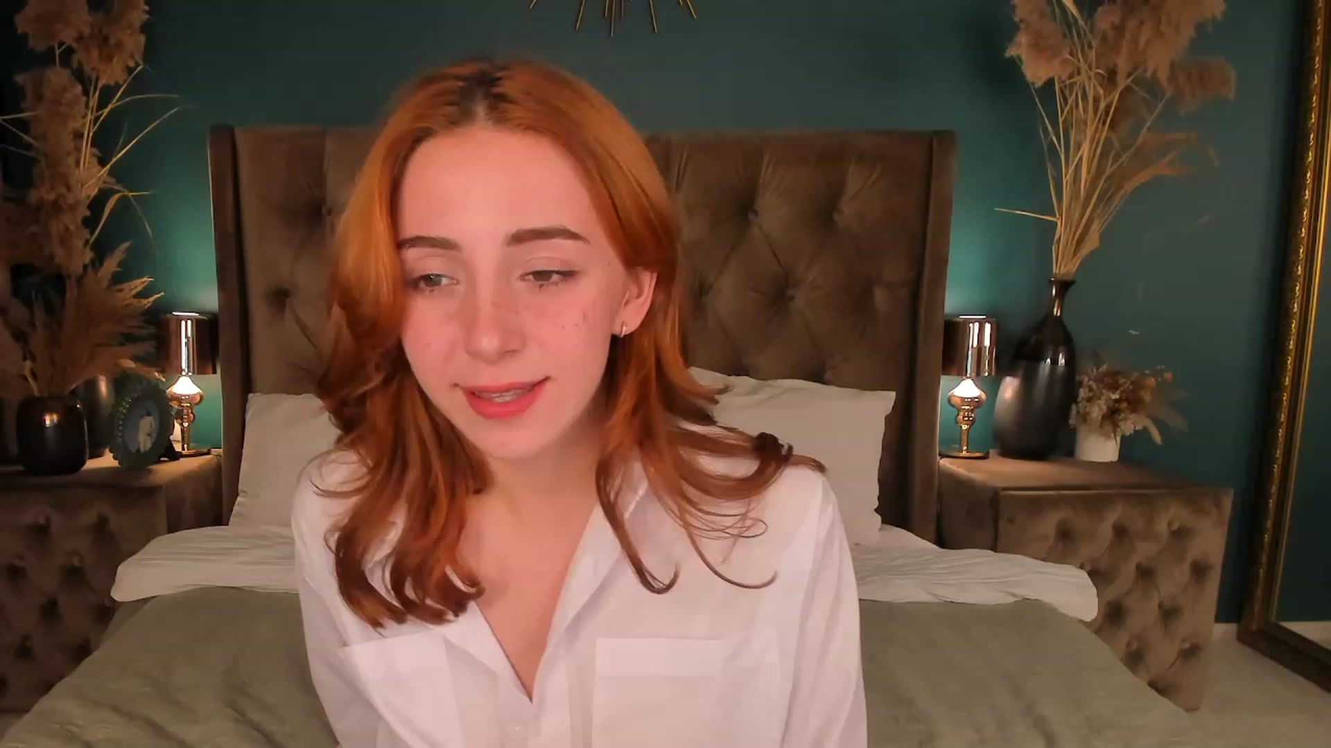 Gallery image thumbnail from ElsaYoung's myfreecams stream on, 07/13/2023, 19:06 image 17 of 20