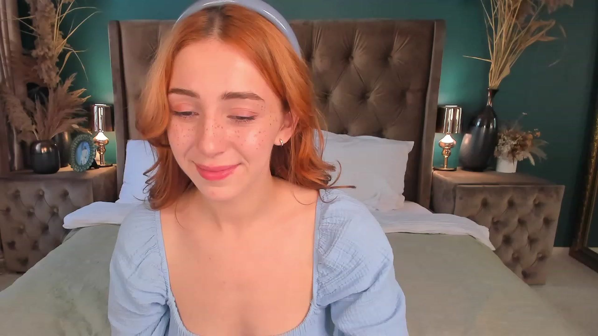 Gallery image thumbnail from ElsaYoung's myfreecams stream on, 07/14/2023, 06:06 image 6 of 20