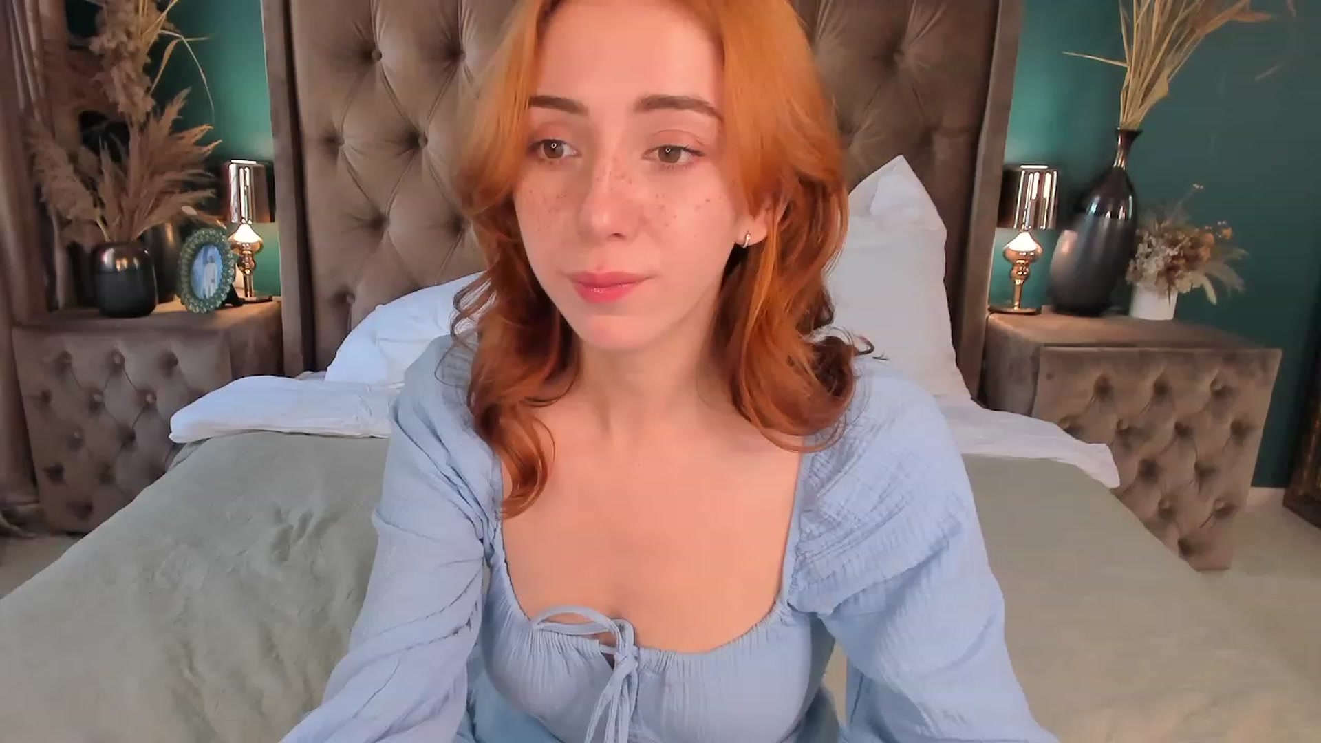 Gallery image thumbnail from ElsaYoung's myfreecams stream on, 07/14/2023, 08:30 image 16 of 20
