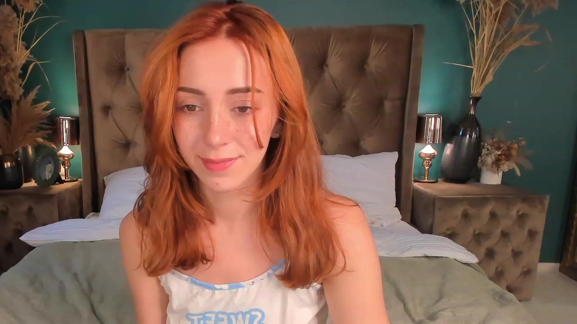 Gallery image thumbnail from ElsaYoung's myfreecams stream on, 07/15/2023, 07:18 image 11 of 20
