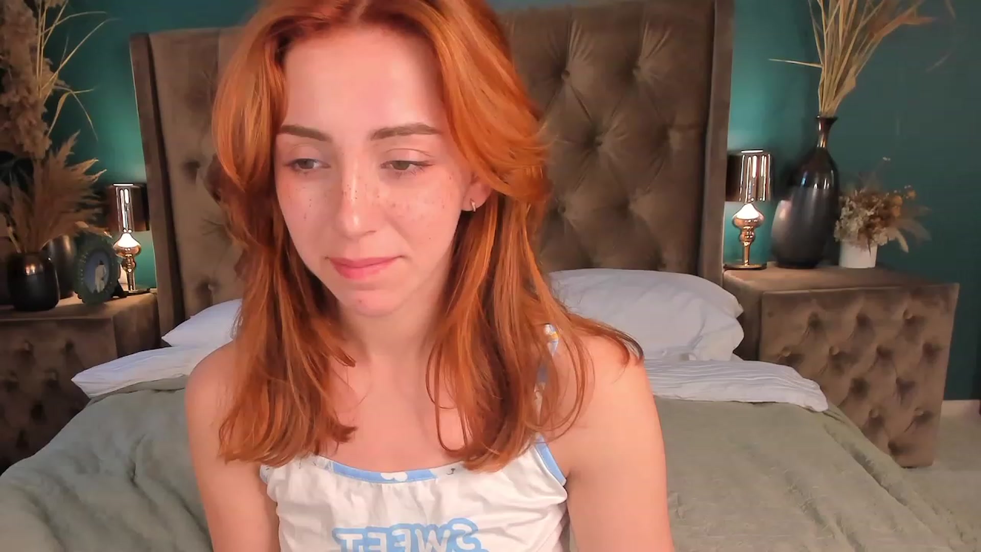 Gallery image thumbnail from ElsaYoung's myfreecams stream on, 07/15/2023, 08:56 image 9 of 20