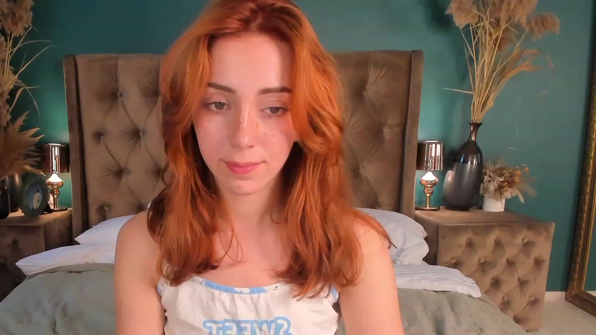 Gallery image thumbnail from ElsaYoung's myfreecams stream on, 07/15/2023, 08:56 image 17 of 20