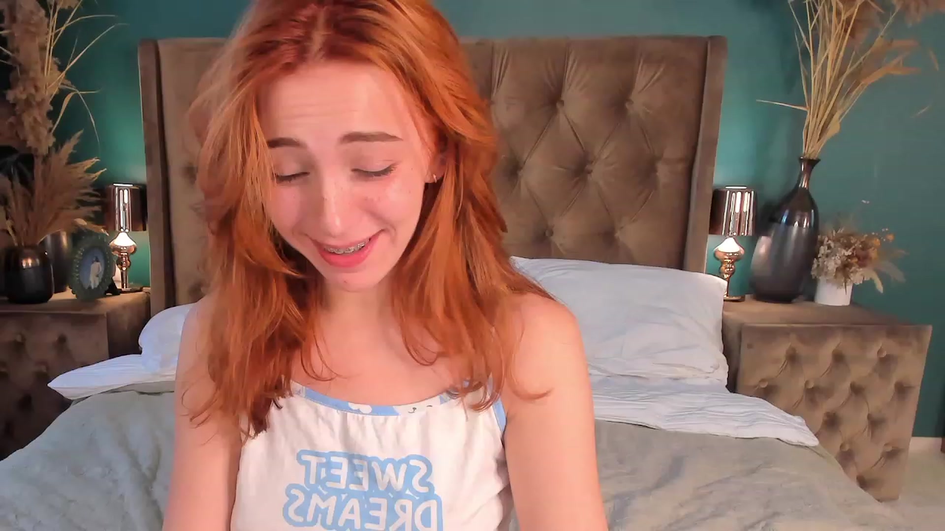 Gallery image thumbnail from ElsaYoung's myfreecams stream on, 07/15/2023, 14:01 image 6 of 20