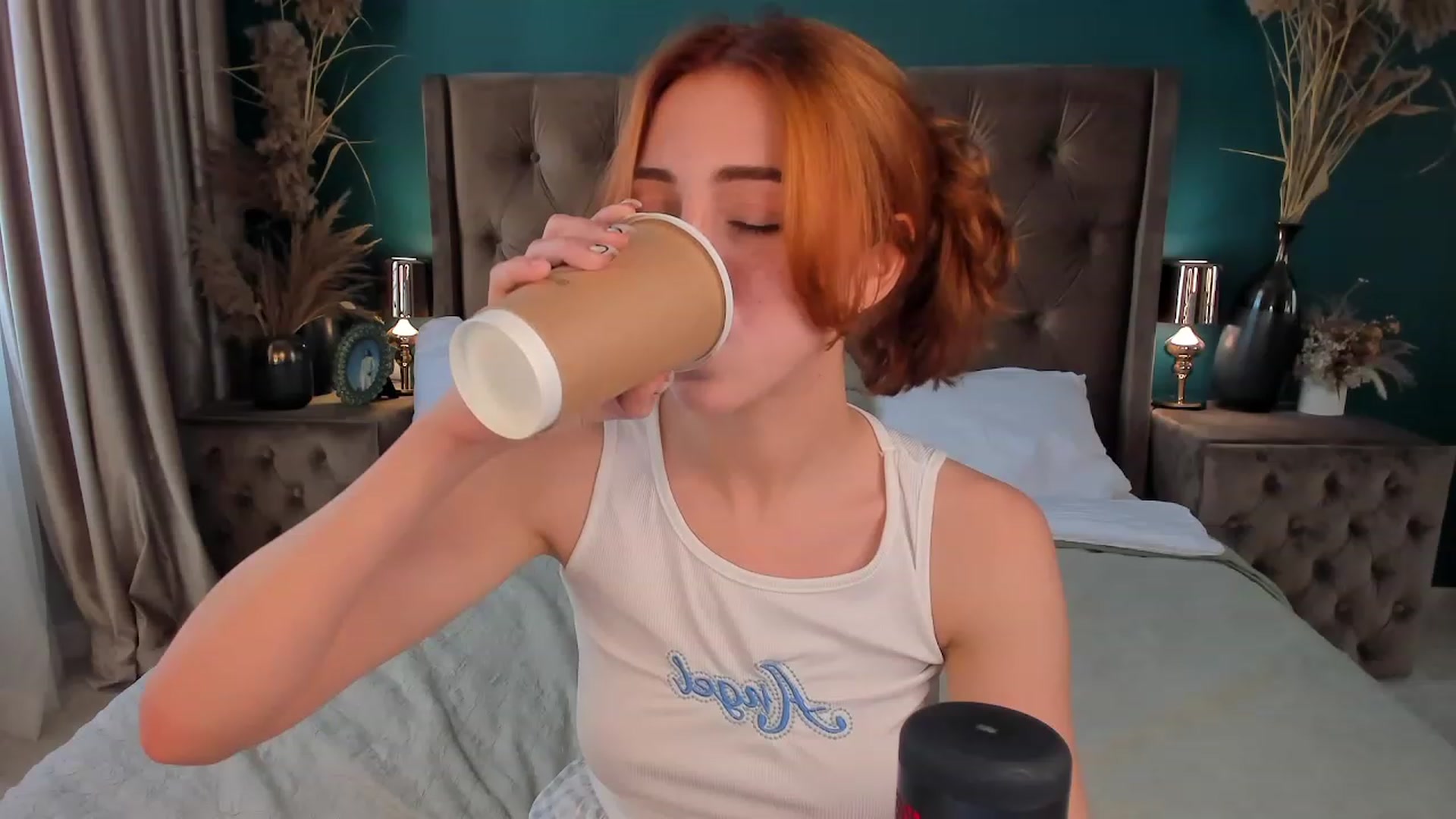 Gallery image thumbnail from ElsaYoung's myfreecams stream on, 07/16/2023, 13:49 image 14 of 20