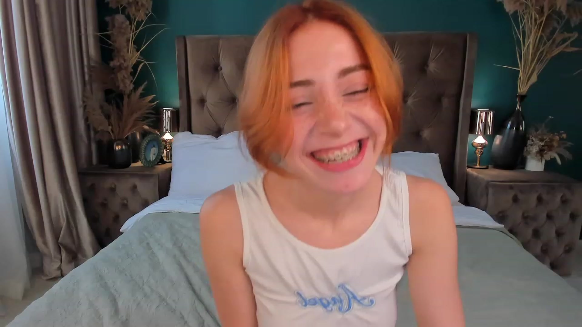 Gallery image thumbnail from ElsaYoung's myfreecams stream on, 07/16/2023, 13:49 image 11 of 20