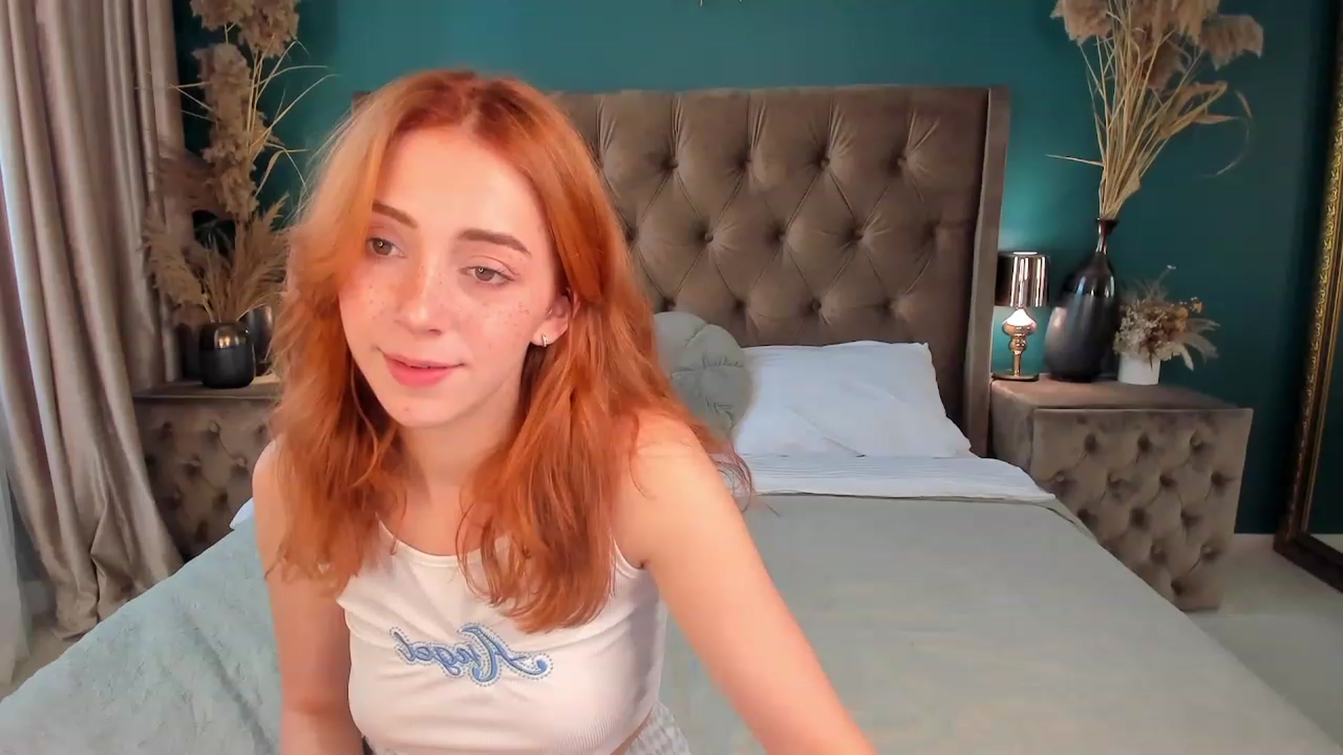 Gallery image thumbnail from ElsaYoung's myfreecams stream on, 07/16/2023, 13:49 image 5 of 20