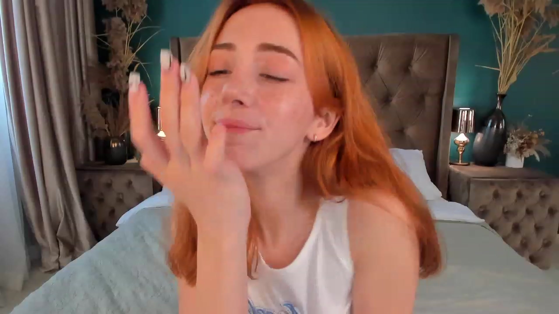 Gallery image thumbnail from ElsaYoung's myfreecams stream on, 07/16/2023, 13:49 image 8 of 20