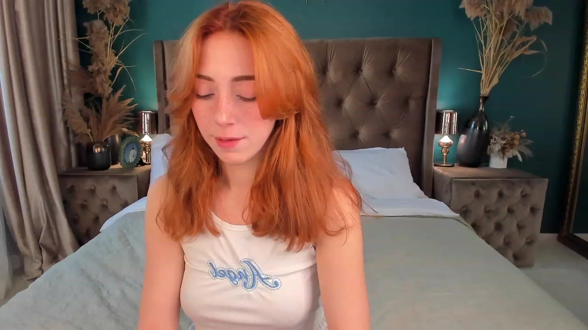 Gallery image thumbnail from ElsaYoung's myfreecams stream on, 07/16/2023, 13:49 image 1 of 20