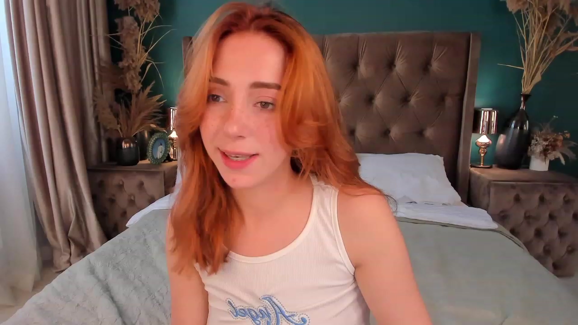 Gallery image thumbnail from ElsaYoung's myfreecams stream on, 07/16/2023, 14:50 image 19 of 20