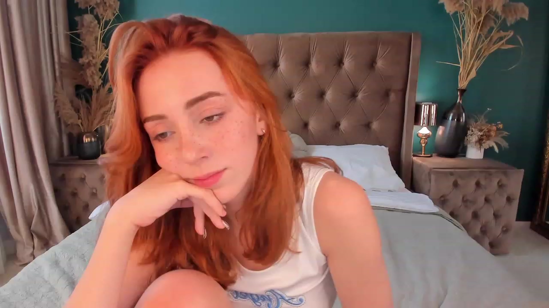 Gallery image thumbnail from ElsaYoung's myfreecams stream on, 07/16/2023, 14:50 image 14 of 20