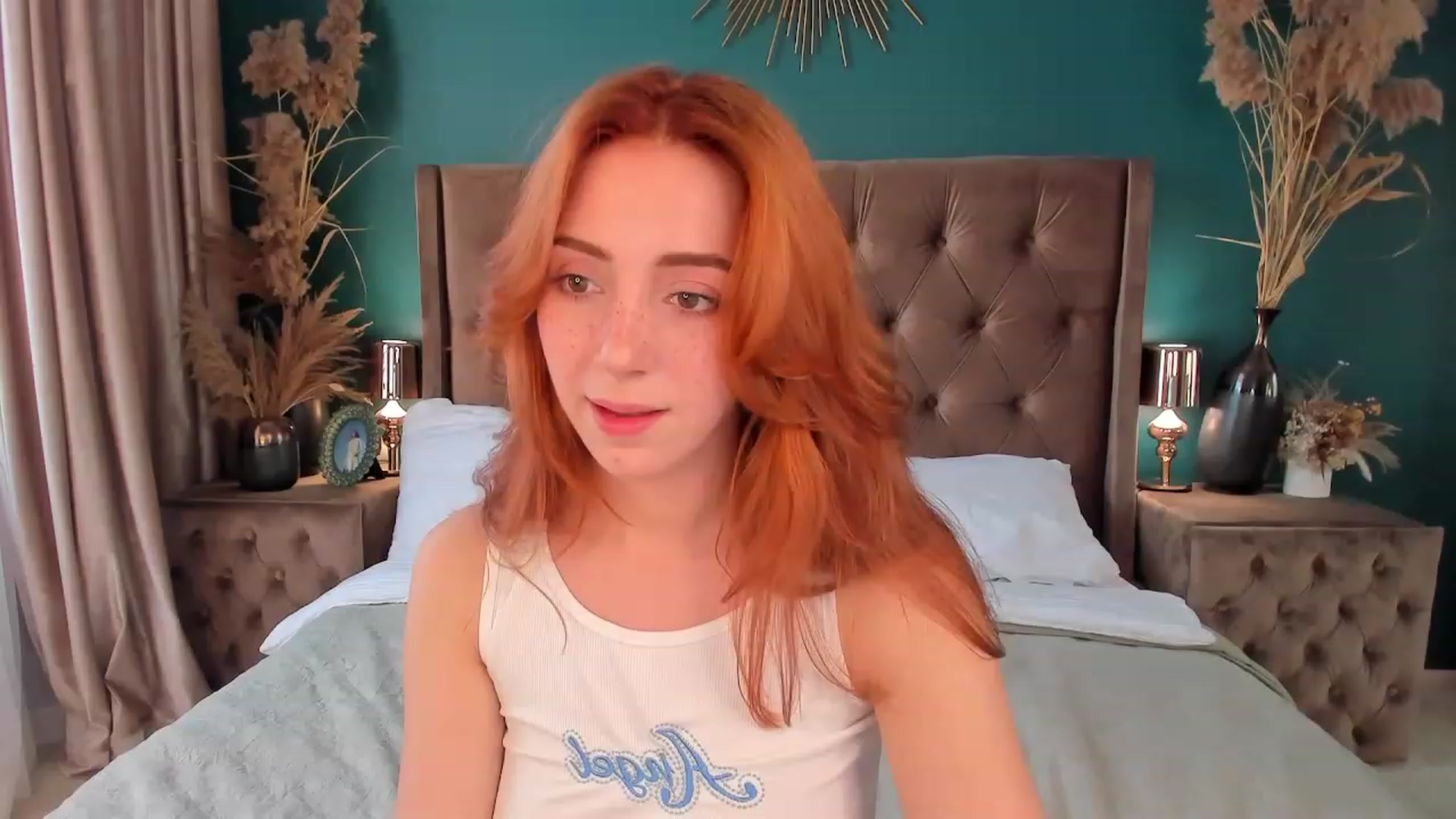 Gallery image thumbnail from ElsaYoung's myfreecams stream on, 07/16/2023, 14:50 image 13 of 20