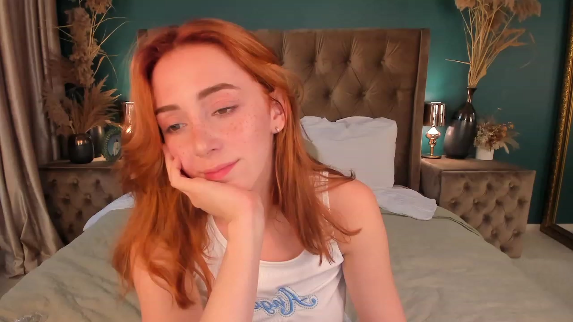 Gallery image thumbnail from ElsaYoung's myfreecams stream on, 07/16/2023, 17:22 image 4 of 20