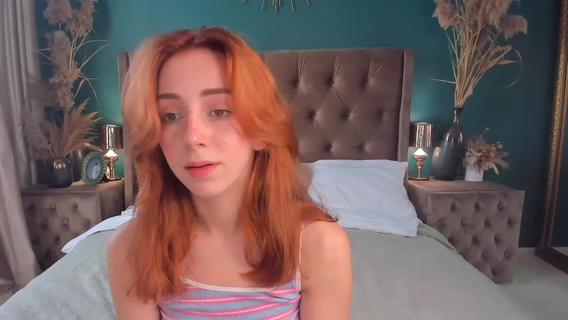 Gallery image thumbnail from ElsaYoung's myfreecams stream on, 07/18/2023, 14:07 image 11 of 20