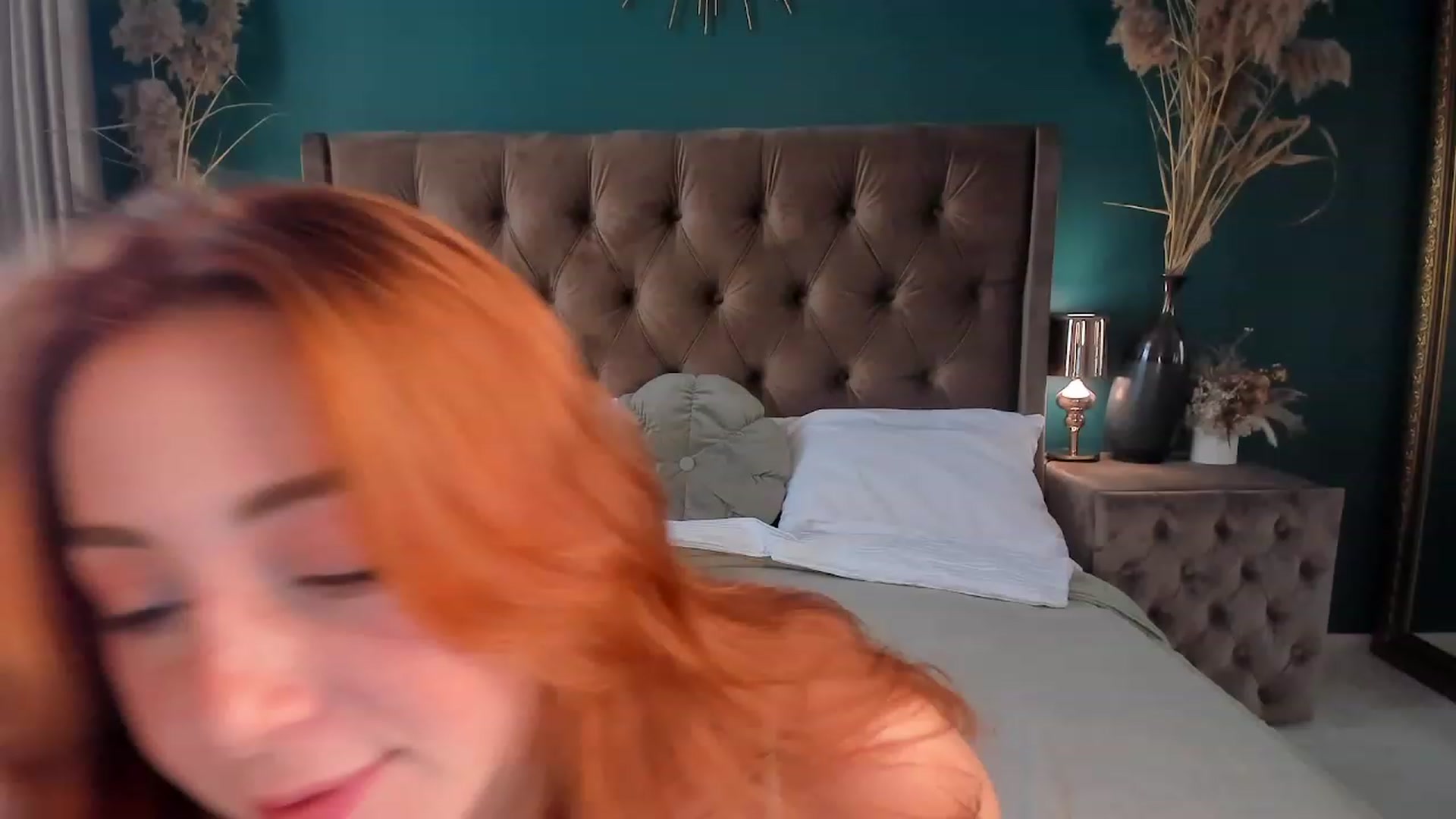 Gallery image thumbnail from ElsaYoung's myfreecams stream on, 07/18/2023, 14:07 image 17 of 20