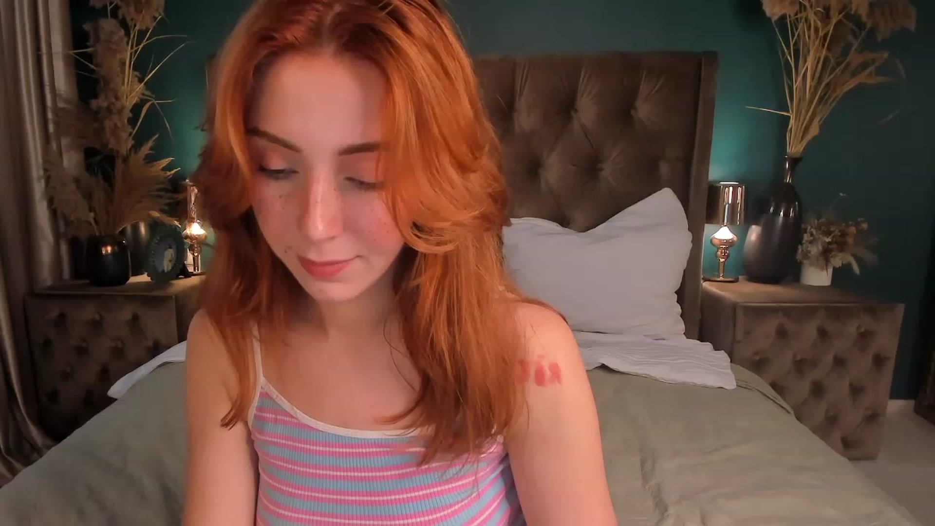 Gallery image thumbnail from ElsaYoung's myfreecams stream on, 07/18/2023, 17:41 image 5 of 20