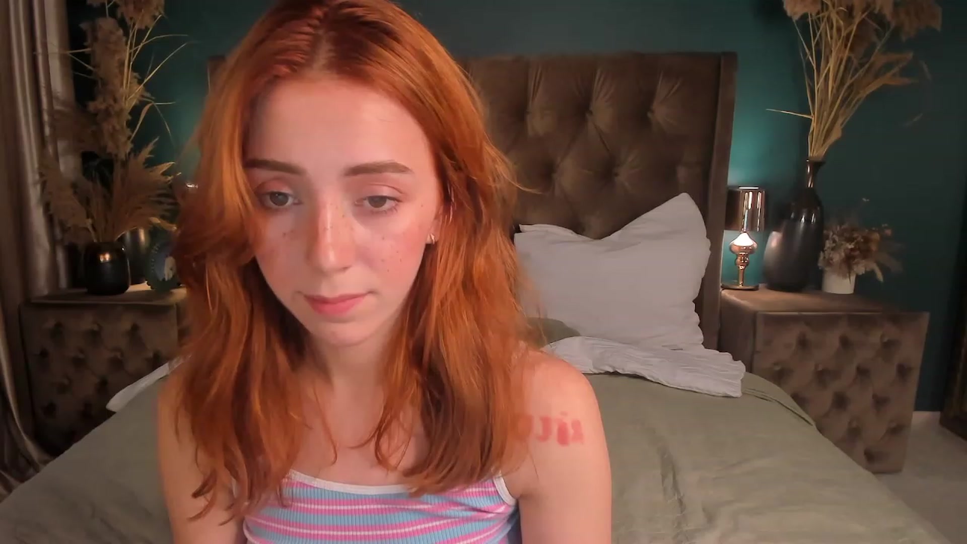 Gallery image thumbnail from ElsaYoung's myfreecams stream on, 07/18/2023, 17:41 image 15 of 20